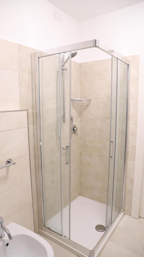 Condominio Diana Est- Gemini บิบิโอเน ภายนอก รูปภาพ