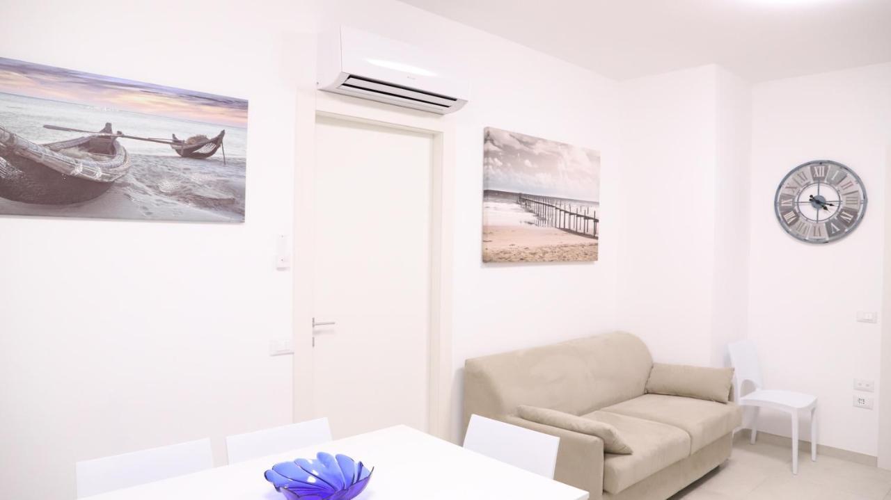 Condominio Diana Est- Gemini บิบิโอเน ภายนอก รูปภาพ