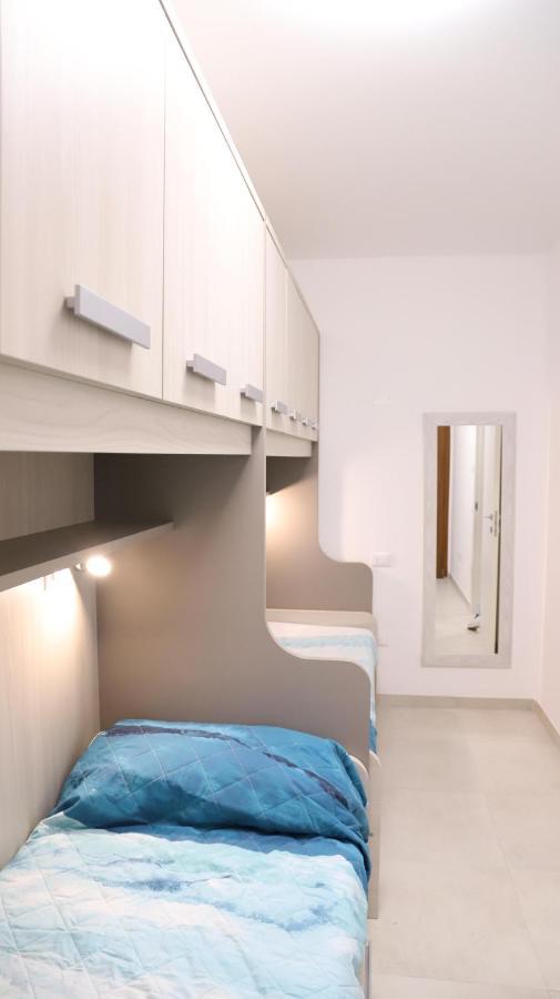 Condominio Diana Est- Gemini บิบิโอเน ภายนอก รูปภาพ